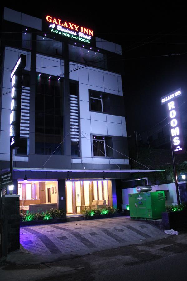 Collection O 8267 Galaxy Inn Kochi Exteriér fotografie
